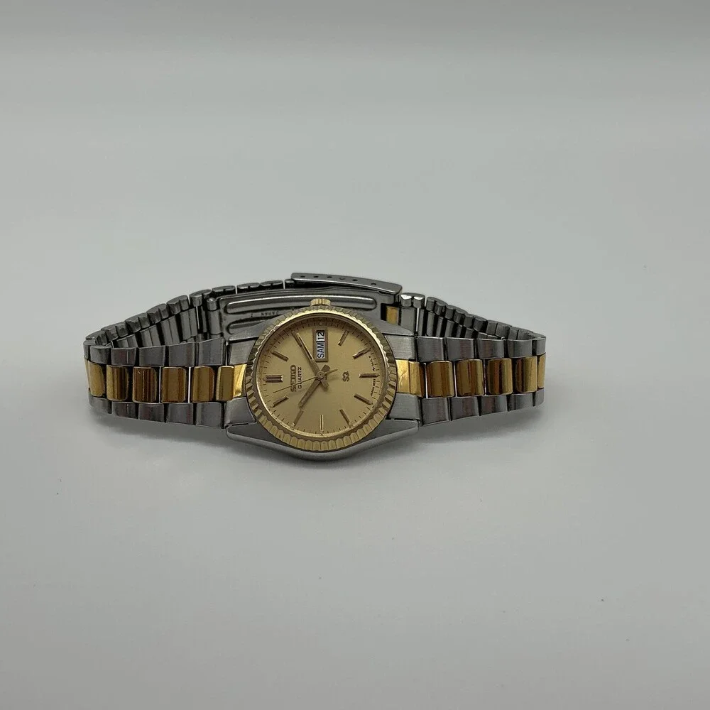 Vintage Seiko Quartz 8223-0060 Womens Watch 24mm Two Tone New Battery 6.5